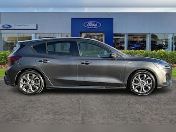 Used Ford Focus 2023 for sale - 76908569: Photo