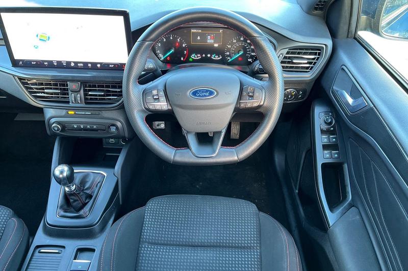 Used Ford Focus 2023 for sale - 76895479: Photo 11