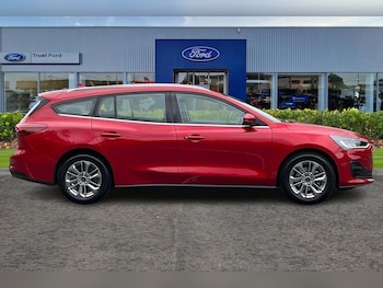 Used Ford Focus 2022 for sale - 75655918: Photo