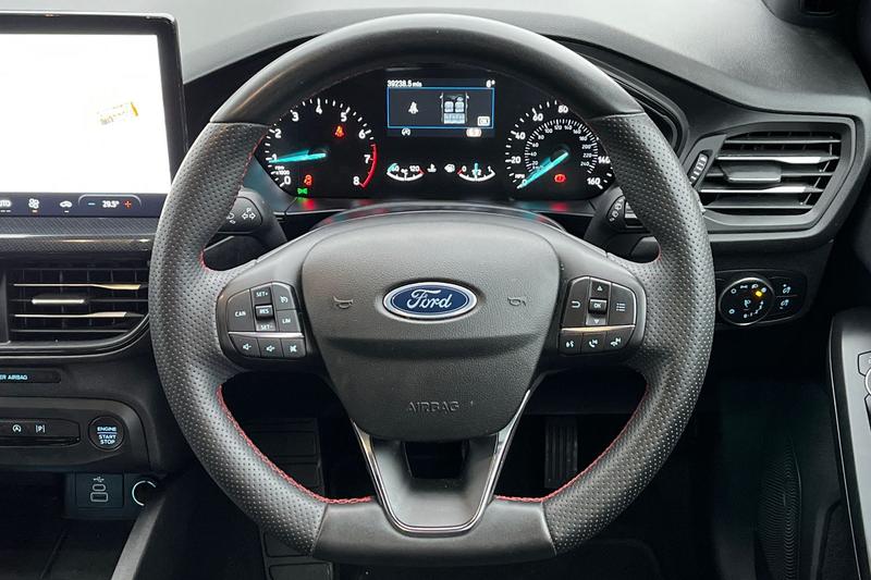 Used Ford Focus 2023 for sale - 76819242: Photo 12