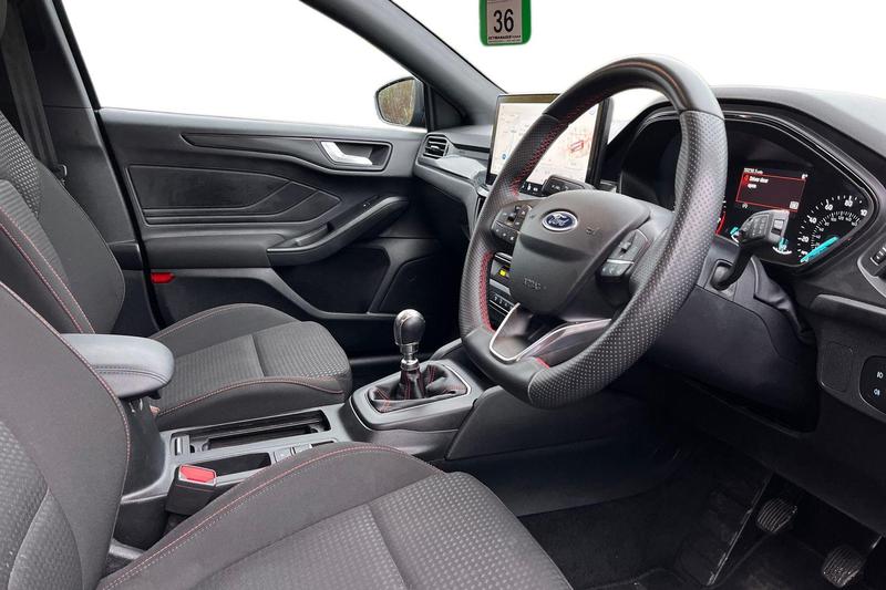 Used Ford Focus 2023 for sale - 76819242: Photo 9