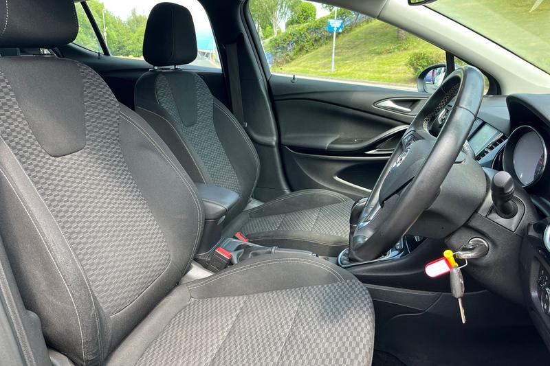 Used Vauxhall Astra 2018 for sale - 76452888: Photo 17