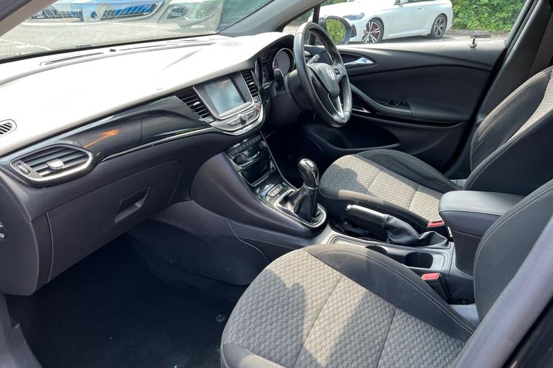 Used Vauxhall Astra 2018 for sale - 76452888: Photo 18