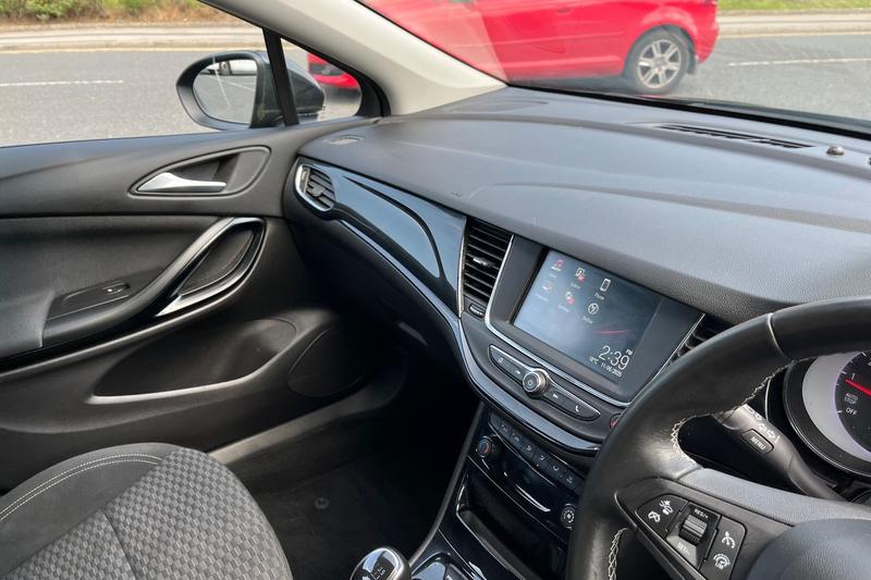 Used Vauxhall Astra 2018 for sale - 76452888: Photo 34