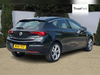 Used Vauxhall Astra 2018 for sale - 76452888: Photo