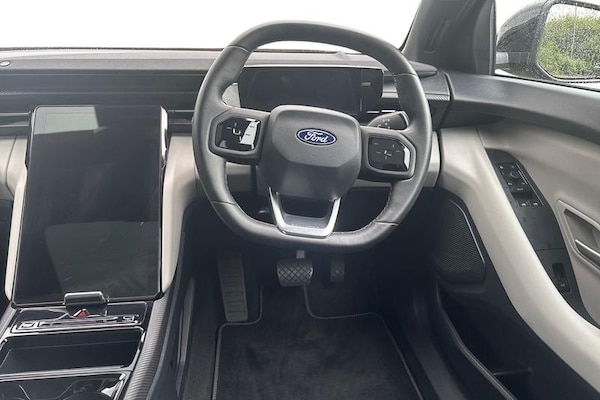 Used Ford Explorer 2024 for sale - 75048819: Photo 11