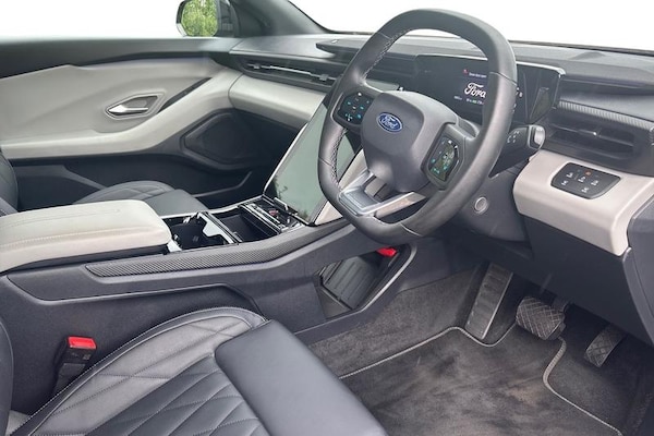Used Ford Explorer 2024 for sale - 75048819: Photo 9