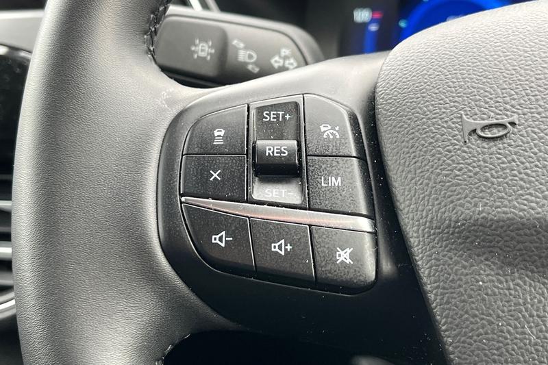 Used Ford Kuga 2023 for sale - 77918561: Photo 30