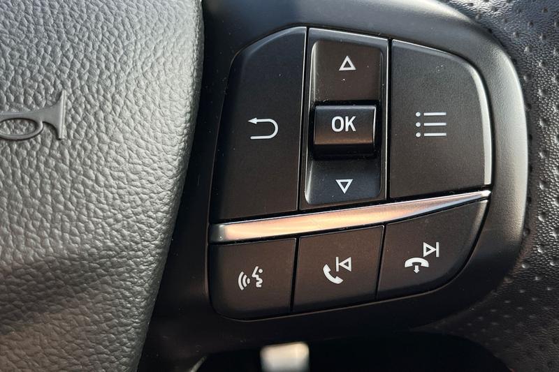 Used Ford Focus 2023 for sale - 76895352: Photo 24