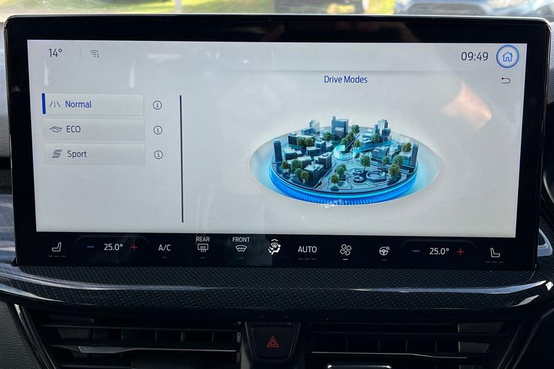 Used Ford Focus 2023 for sale - 76895352: Photo 28