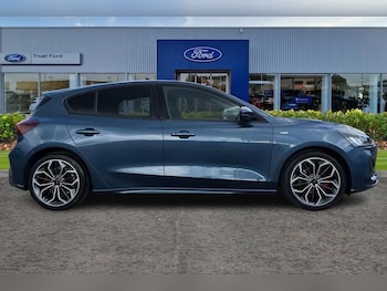 Used Ford Focus 2023 for sale - 76895352: Photo