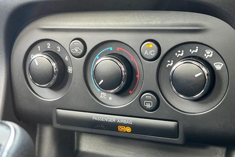 Used Ford Ka+ 2018 for sale - 76486508: Photo 27