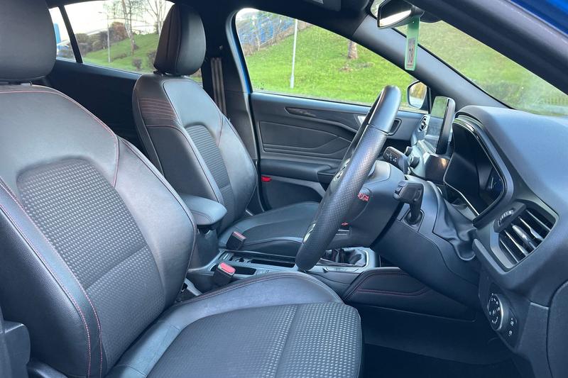 Used Ford Focus 2020 for sale - 76895487: Photo 17