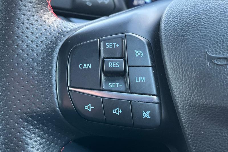 Used Ford Focus 2020 for sale - 76895487: Photo 32