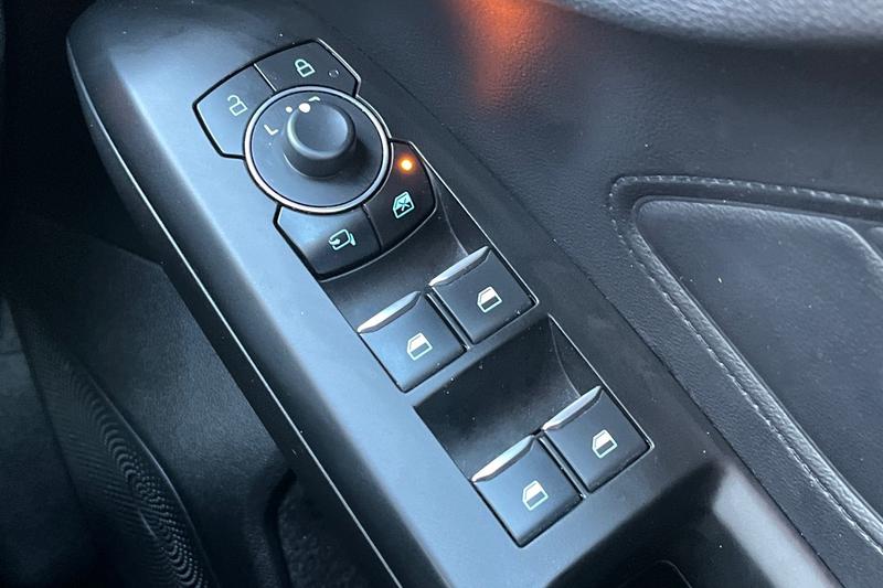 Used Ford Focus 2023 for sale - 76895482: Photo 16