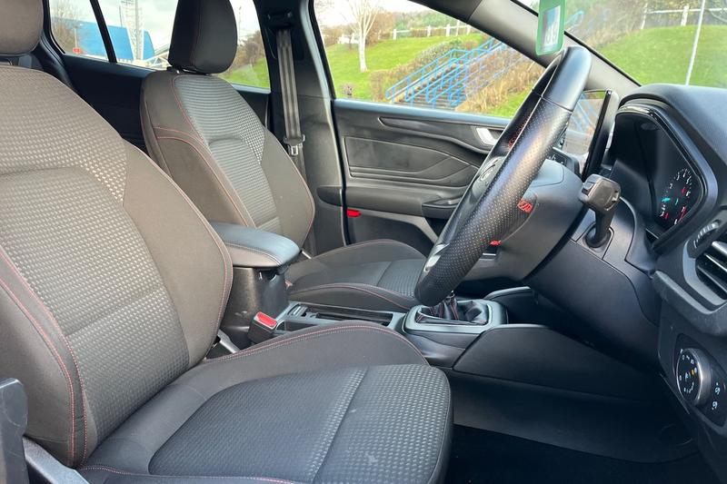 Used Ford Focus 2023 for sale - 76895482: Photo 17