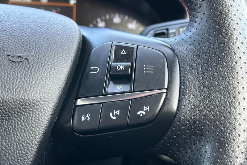 Used Ford Focus 2023 for sale - 76862505: Photo 33