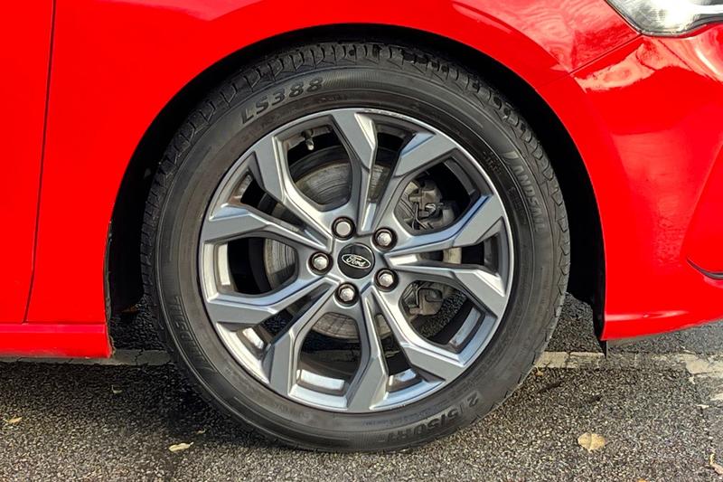 Used Ford Focus 2023 for sale - 76862505: Photo 8