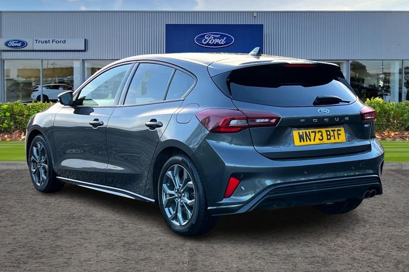 Used Ford Focus 2023 for sale - 76862513: Photo 2