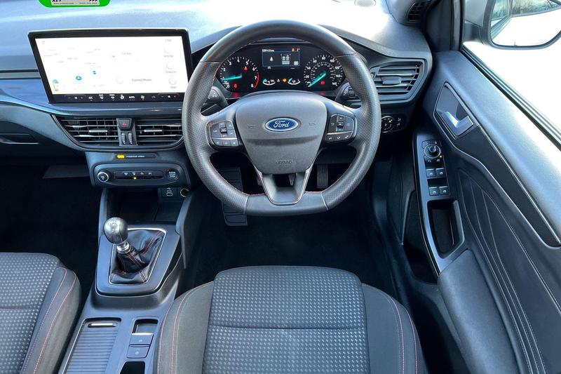 Used Ford Focus 2023 for sale - 76631348: Photo 11