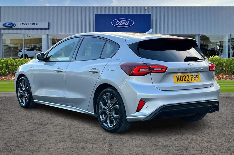 Used Ford Focus 2023 for sale - 76631348: Photo 2