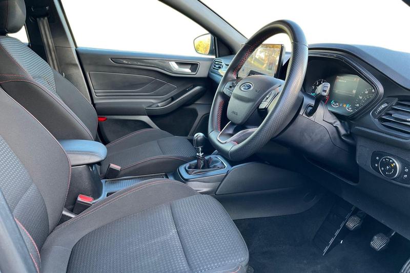 Used Ford Focus 2023 for sale - 76631348: Photo 9