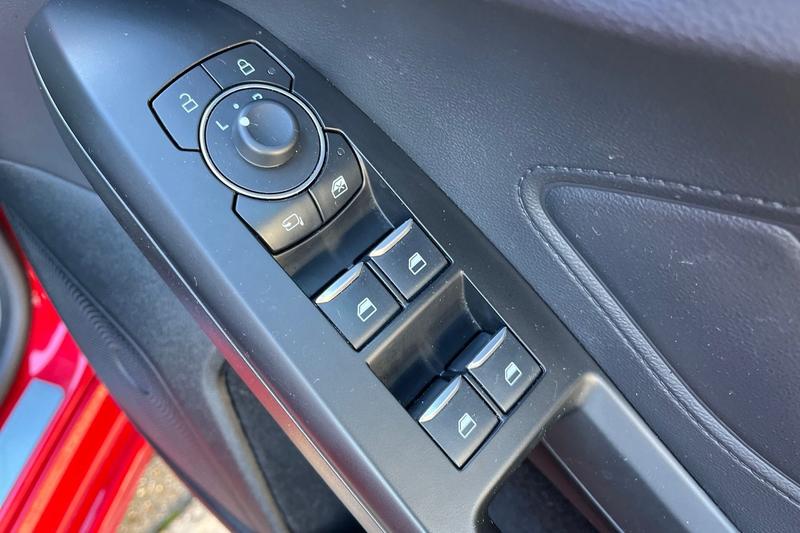 Used Ford Focus 2024 for sale - 78087901: Photo 16