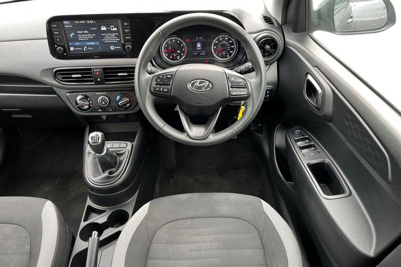 Used Hyundai i10 2020 for sale - 77819627: Photo 11