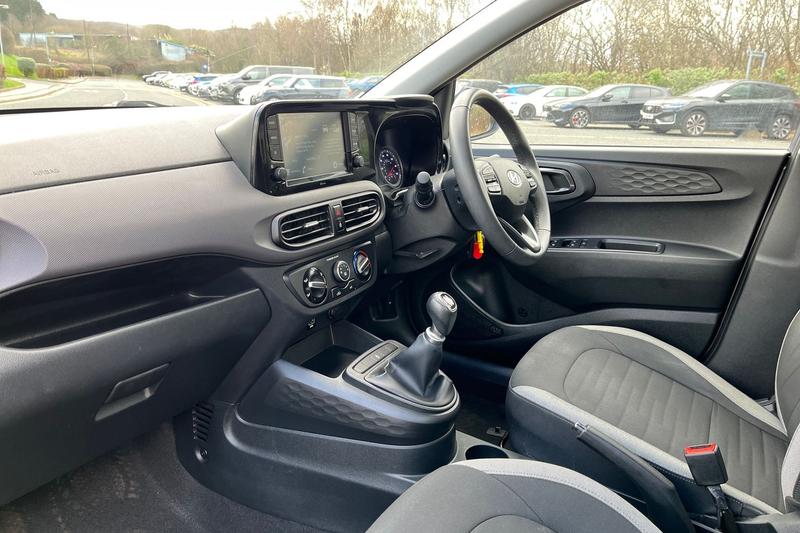 Used Hyundai i10 2020 for sale - 77819627: Photo 18