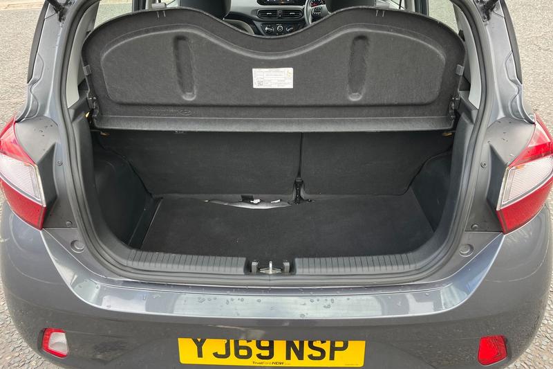 Used Hyundai i10 2020 for sale - 77819627: Photo 21