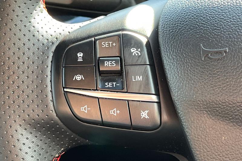 Used Ford Focus 2025 for sale - 78001116: Photo 31