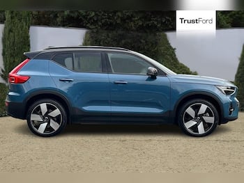Used Volvo XC40 2023 for sale - 79802804: Photo