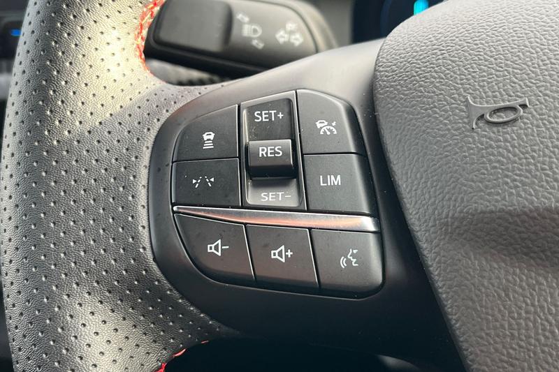 Used Ford Kuga 2025 for sale - 77575817: Photo 32