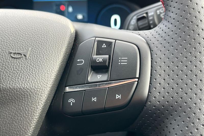 Used Ford Kuga 2025 for sale - 77575817: Photo 33