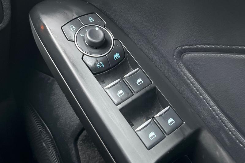 Used Ford Focus 2023 for sale - 76750435: Photo 16