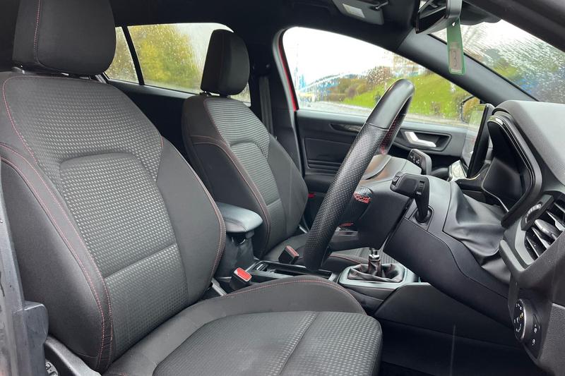 Used Ford Focus 2023 for sale - 76750435: Photo 17