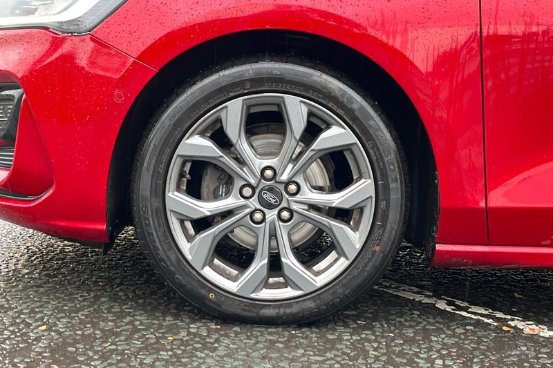 Used Ford Focus 2023 for sale - 76750435: Photo 8