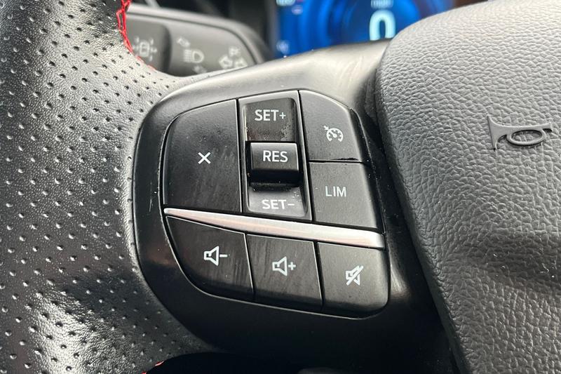 Used Ford Kuga 2020 for sale - 76960777: Photo 31