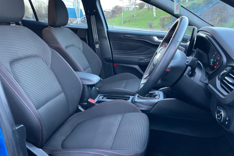 Used Ford Focus 2023 for sale - 76904504: Photo 17