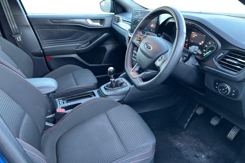 Used Ford Focus 2023 for sale - 76904504: Photo 9