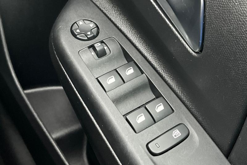 Used Vauxhall Corsa 2023 for sale - 76545396: Photo 16