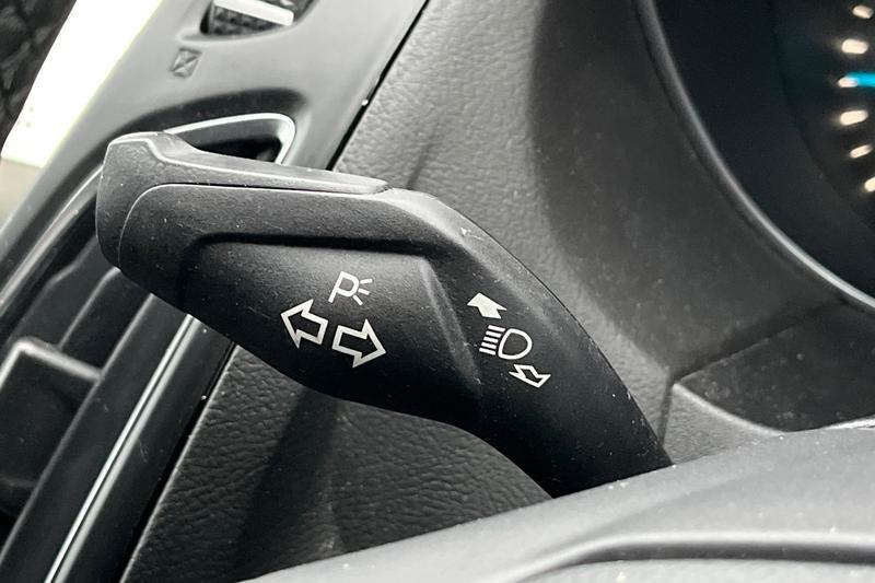 Used Ford Focus 2017 for sale - 76984748: Photo 14