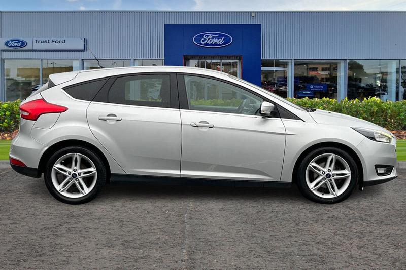 Used Ford Focus 2017 for sale - 76984748: Photo 3