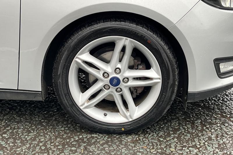 Used Ford Focus 2017 for sale - 76984748: Photo 8