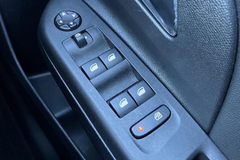 Used Vauxhall Corsa 2023 for sale - 77006036: Photo 16