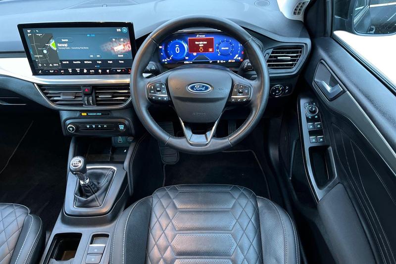 Used Ford Focus 2023 for sale - 76895486: Photo 11