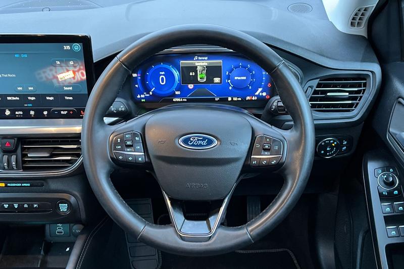 Used Ford Focus 2023 for sale - 76895486: Photo 12