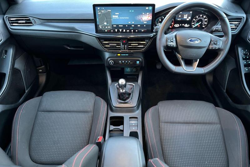 Used Ford Focus 2023 for sale - 76888026: Photo 10