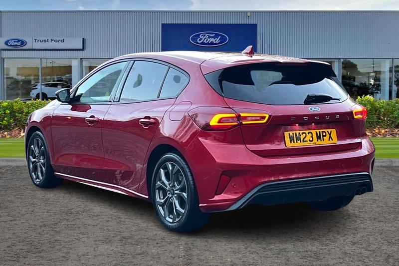 Used Ford Focus 2023 for sale - 76888026: Photo 2