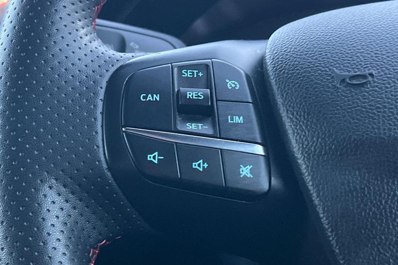 Used Ford Focus 2023 for sale - 76888026: Photo 32